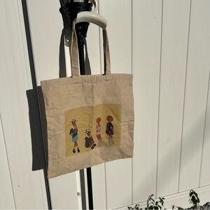 Stylish Beige Tote Bag with Fashion Print